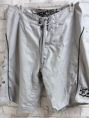 Y2K Ezekiel Light Gray Men's Board Shorts
